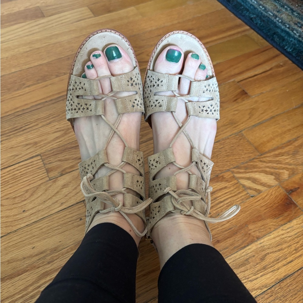 Stanley Tan Woven Sandals Casual Comfort